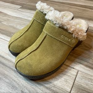 CROCS Faux fur lining suede clogs 7